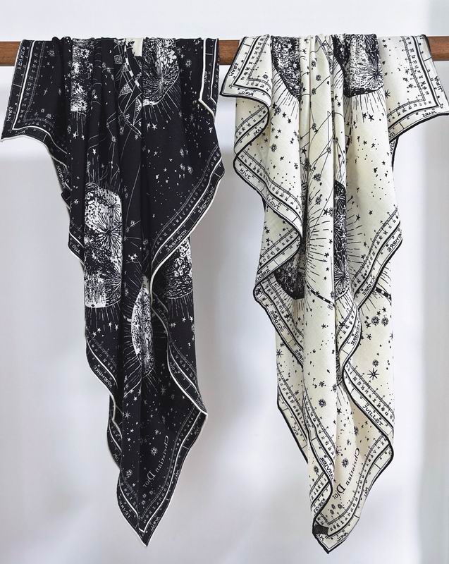 Dior Scarf 135X135cm 70%羊毛 30%真丝 E071106